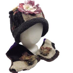 Lee Andersen Artsy Knit Hat & Fingerless Gloves